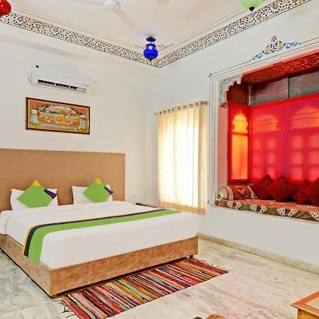 Hotel Treebo Khakhri Haveli Udaipur Exterior foto